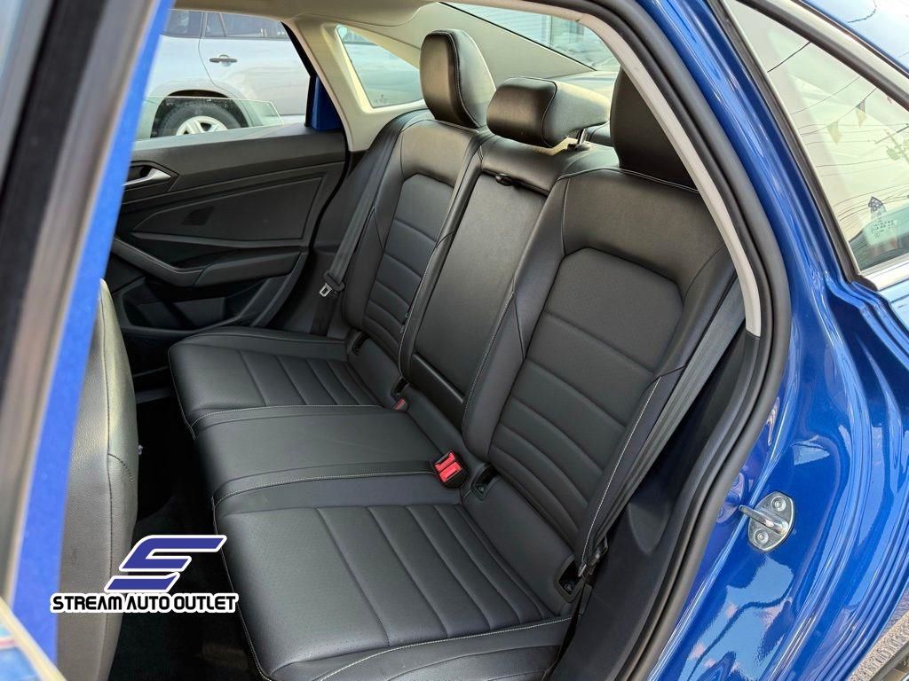 2024 Volkswagen Jetta 1.5T SE photo 11