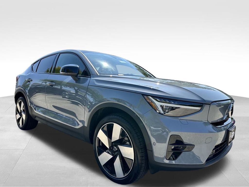 2023 Volvo C40 Recharge Ultimate photo 3