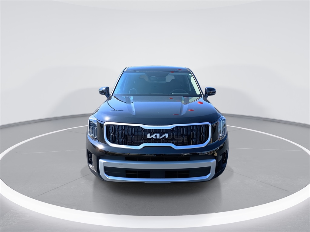 2025 Kia Telluride LX photo 3