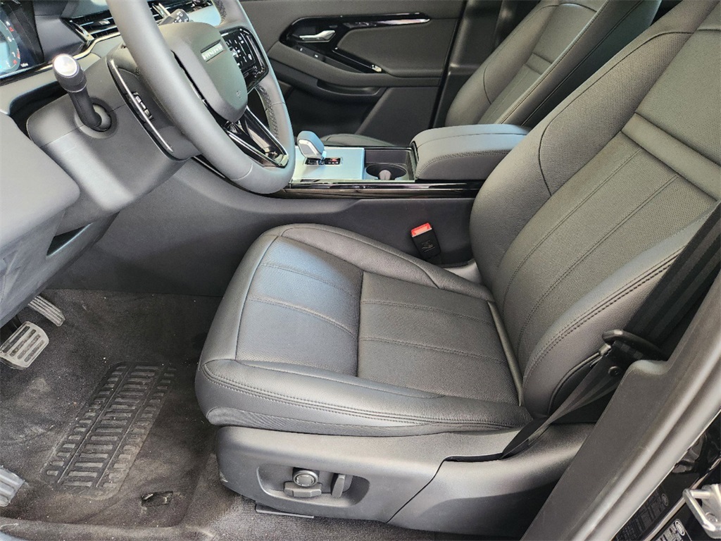 2024 Land Rover Range Rover Evoque S photo 12
