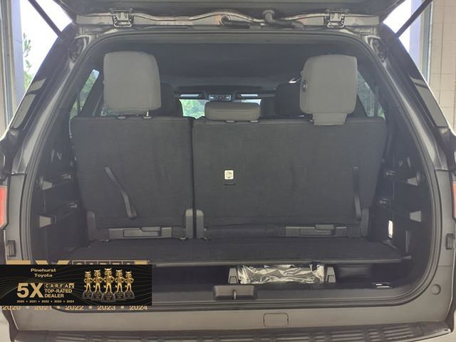 2025 Toyota Sequoia SR5 photo 22