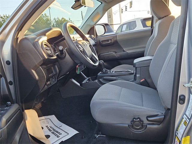 2019 Toyota Tacoma SR photo 4