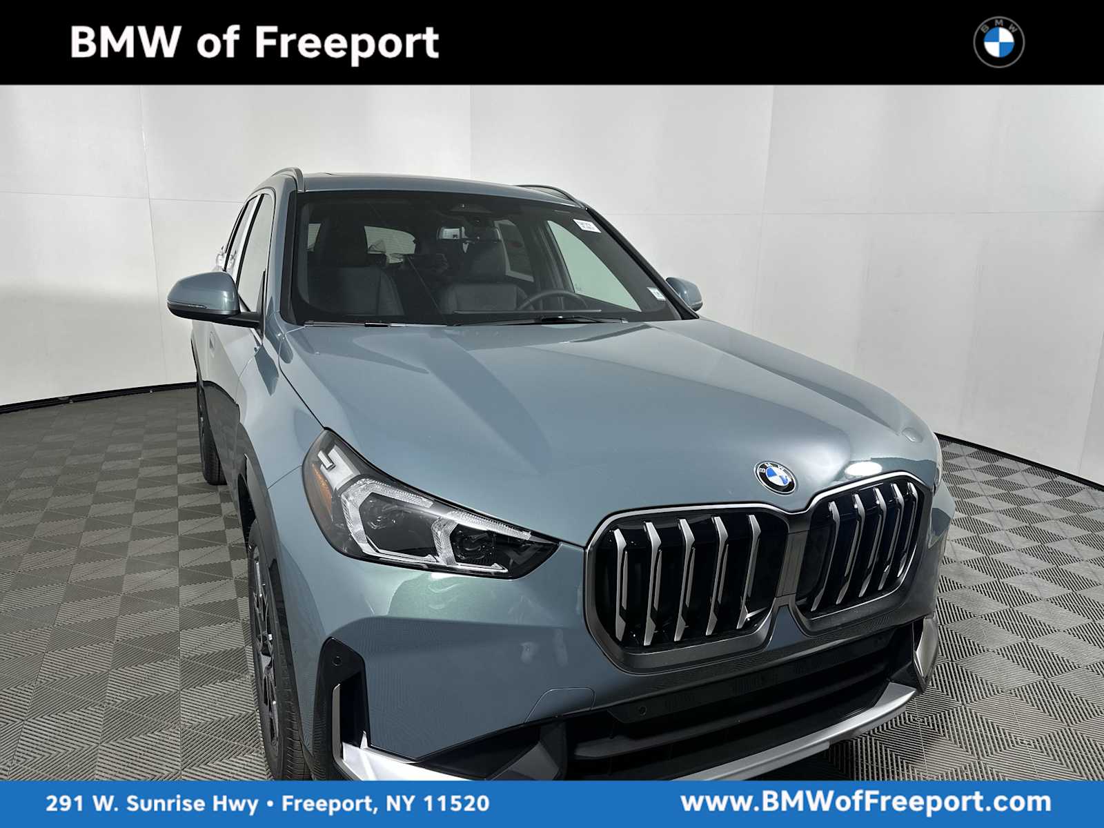 2026 BMW X1 28i's photo