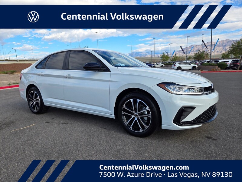 2025 Volkswagen Jetta Sport's photo