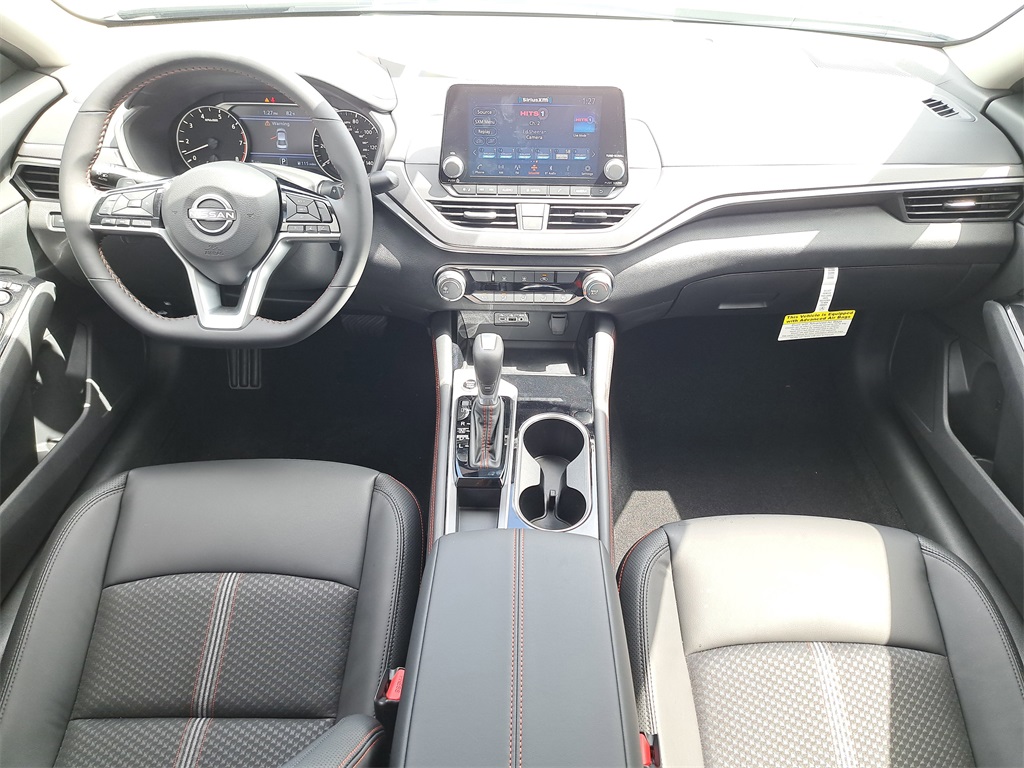 2025 Nissan Altima 2.5 SR photo 16