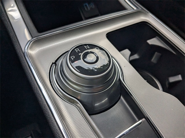 2023 Ford Edge ST photo 15