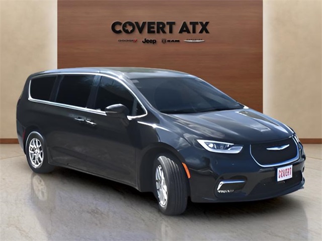 2025 Chrysler Pacifica photo 6