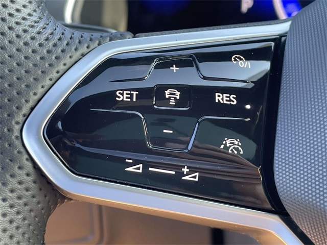 2024 Volkswagen Tiguan SE R-Line Black photo 20