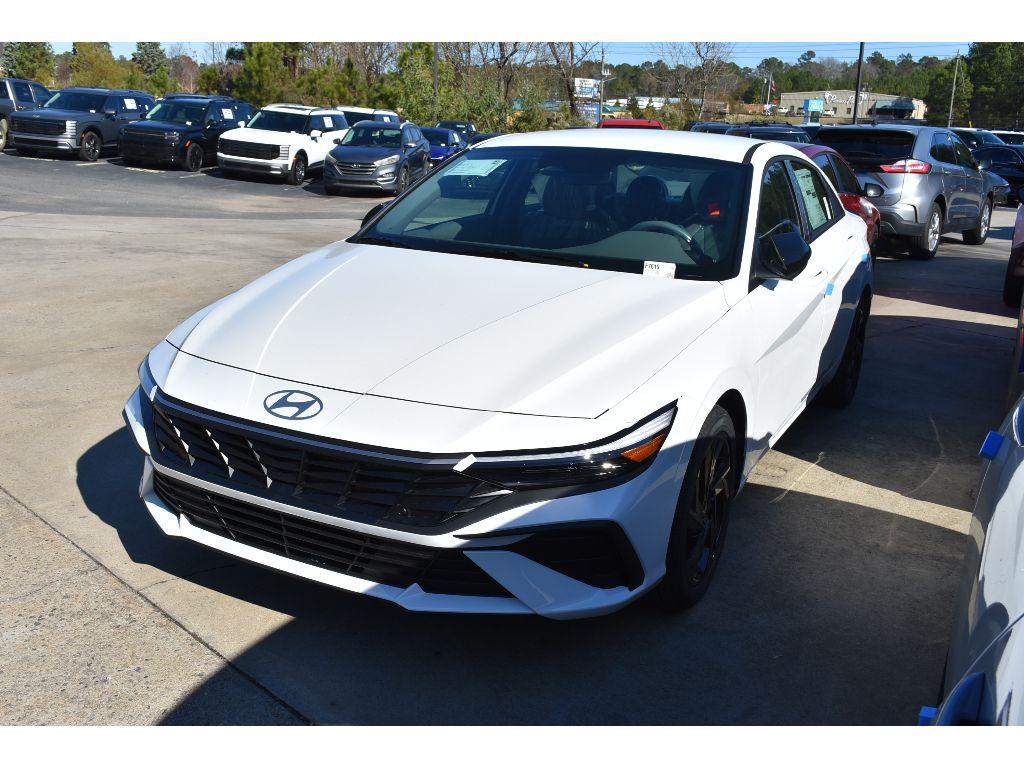 2026 Hyundai Elantra SEL's photo