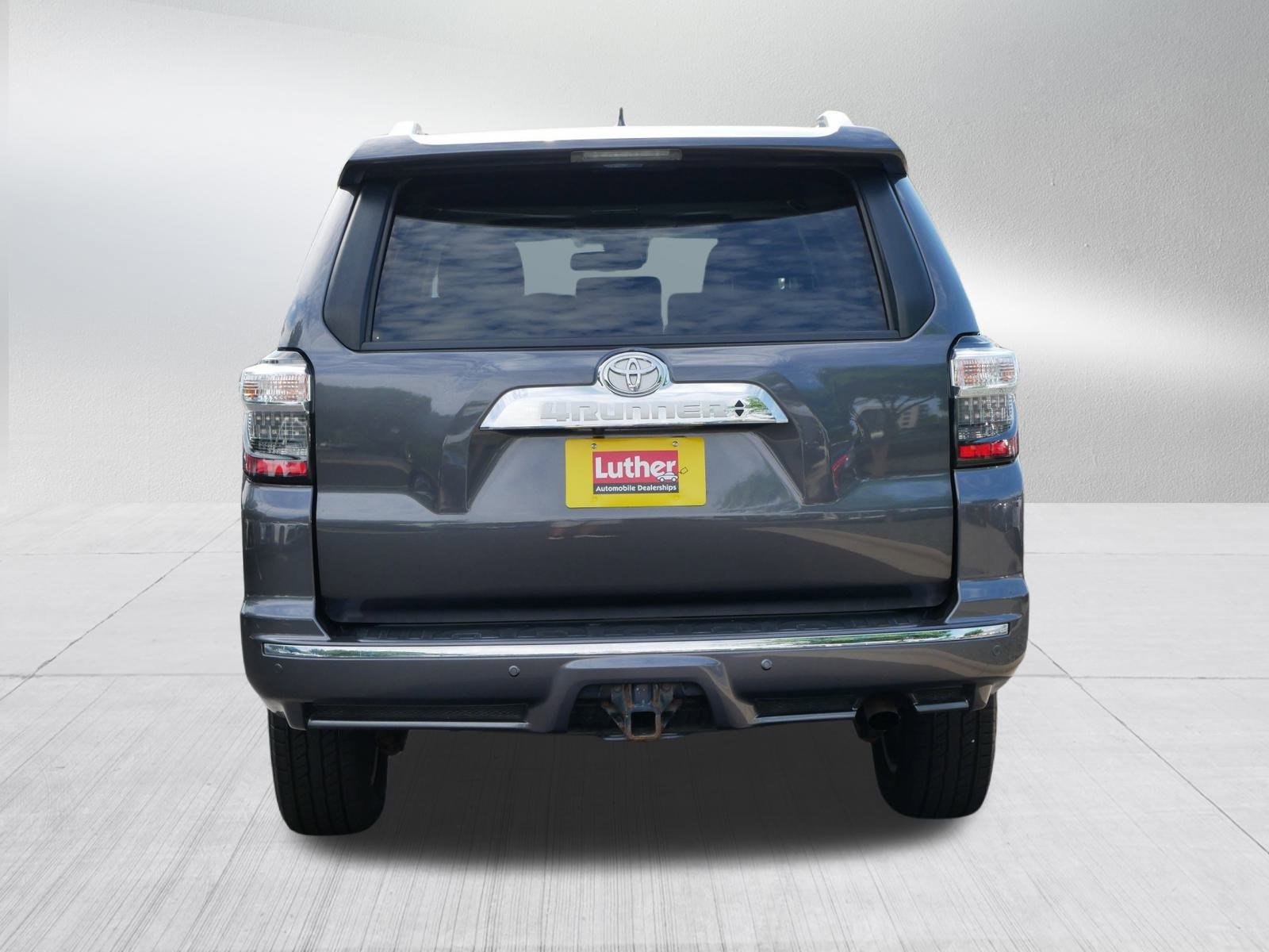 2022 Toyota 4Runner Limited photo 4