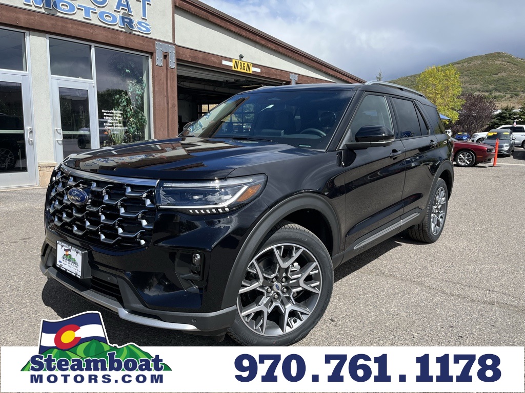 2025 Ford Explorer Platinum's photo