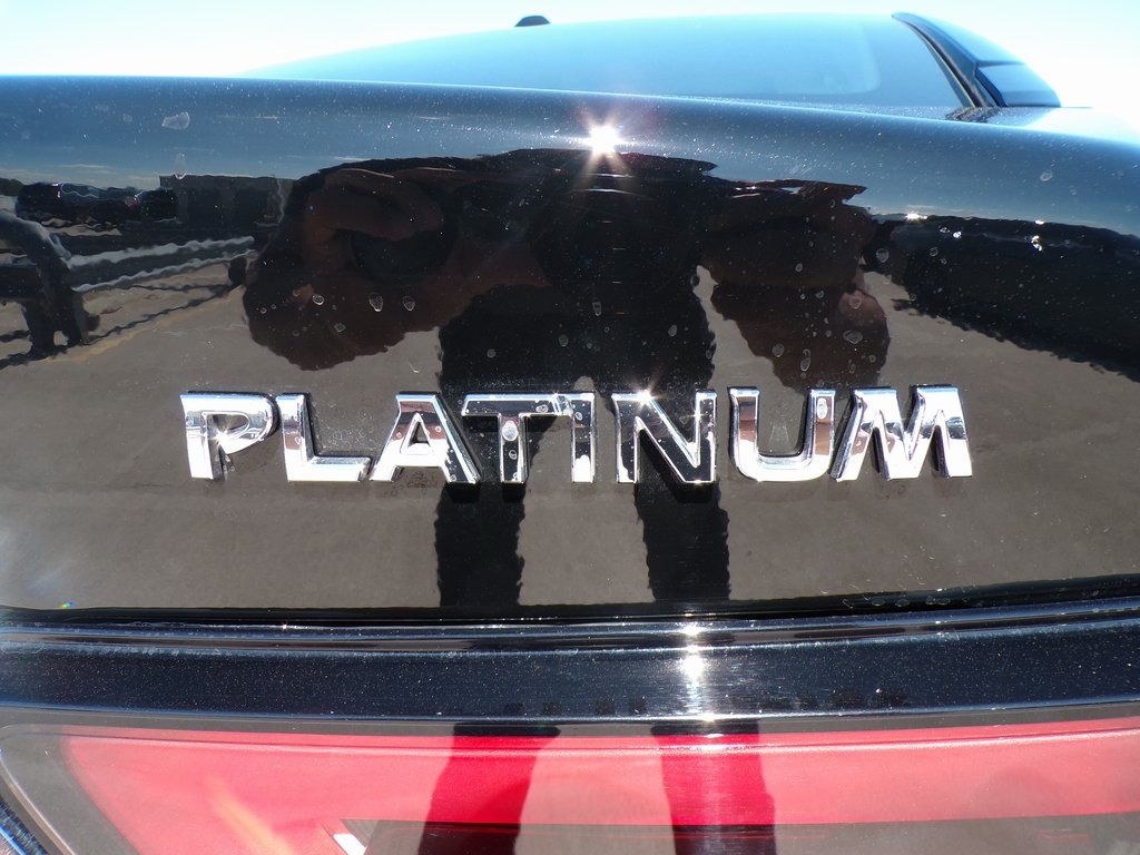 2023 Nissan Maxima Platinum photo 23