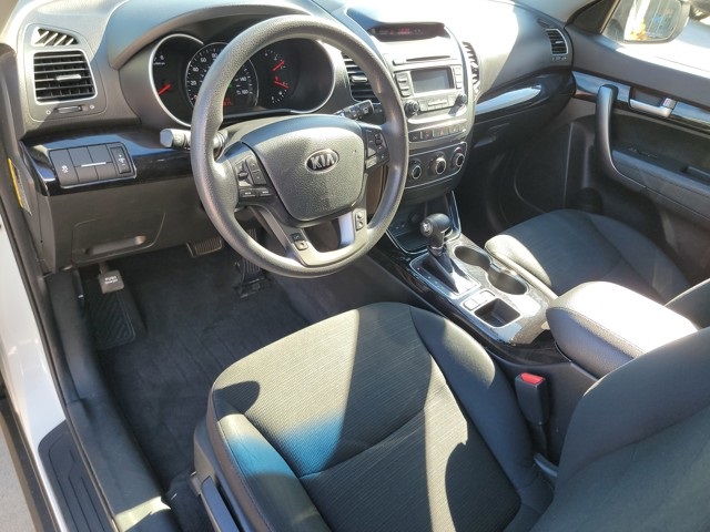 2015 Kia Sorento LX photo 12