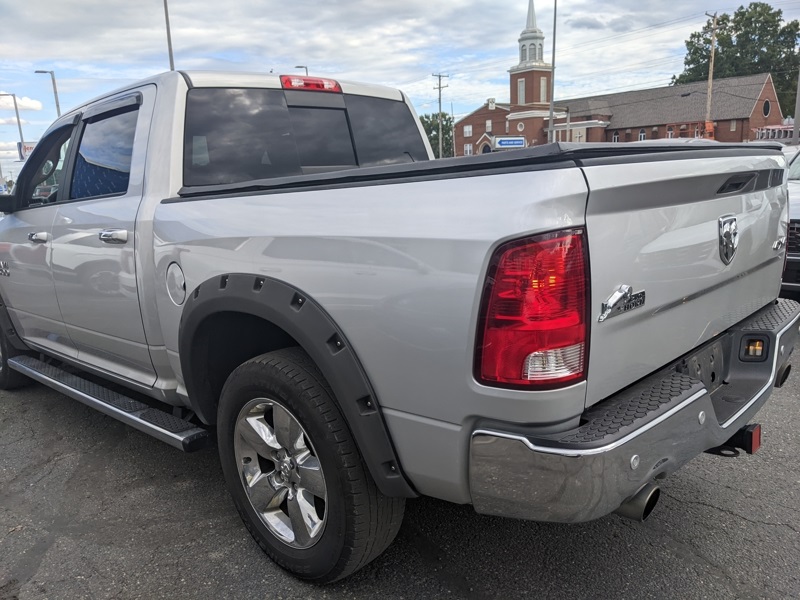 2017 Ram 1500 Big Horn photo 4