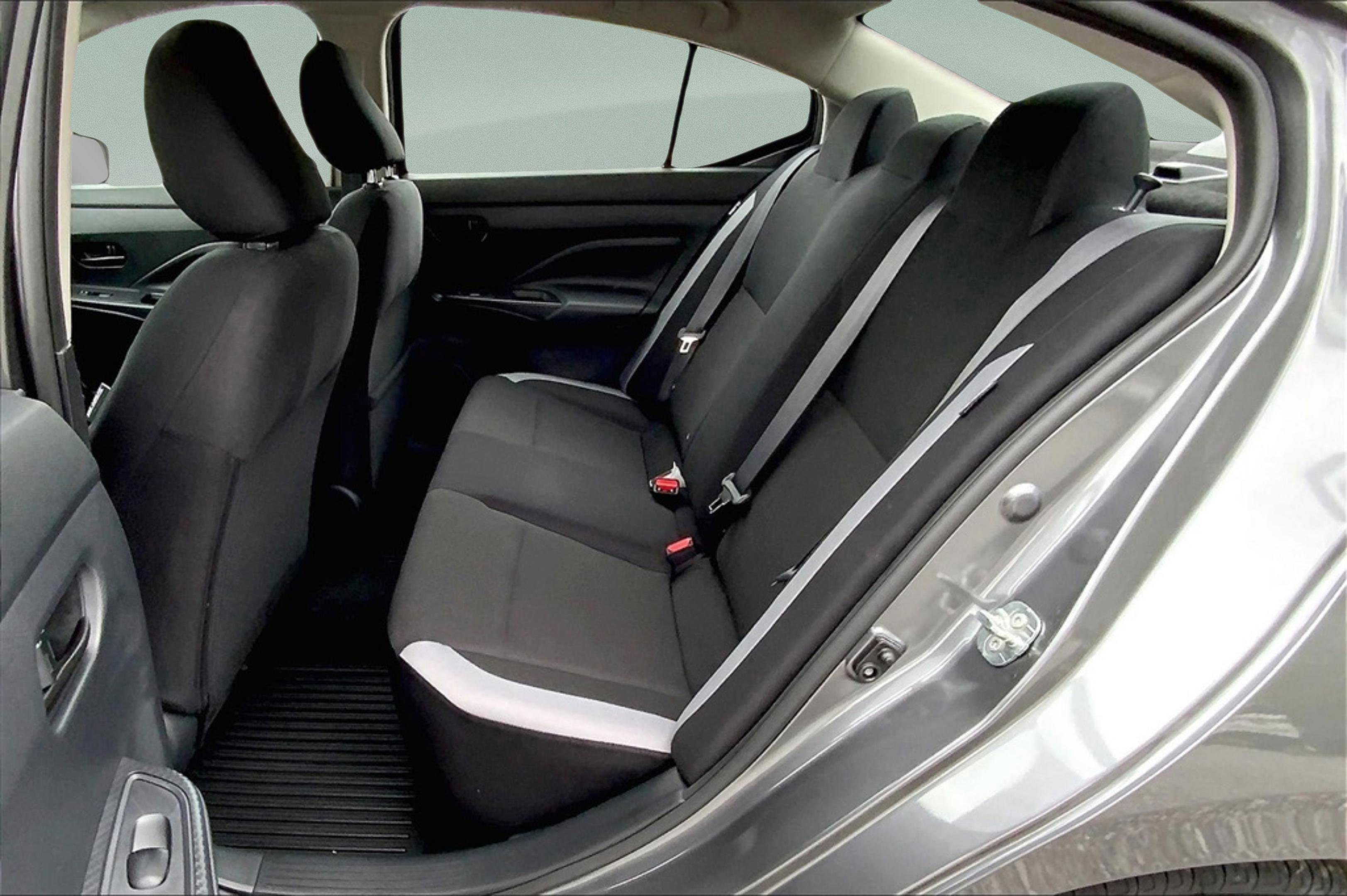 2025 Nissan Versa S photo 10