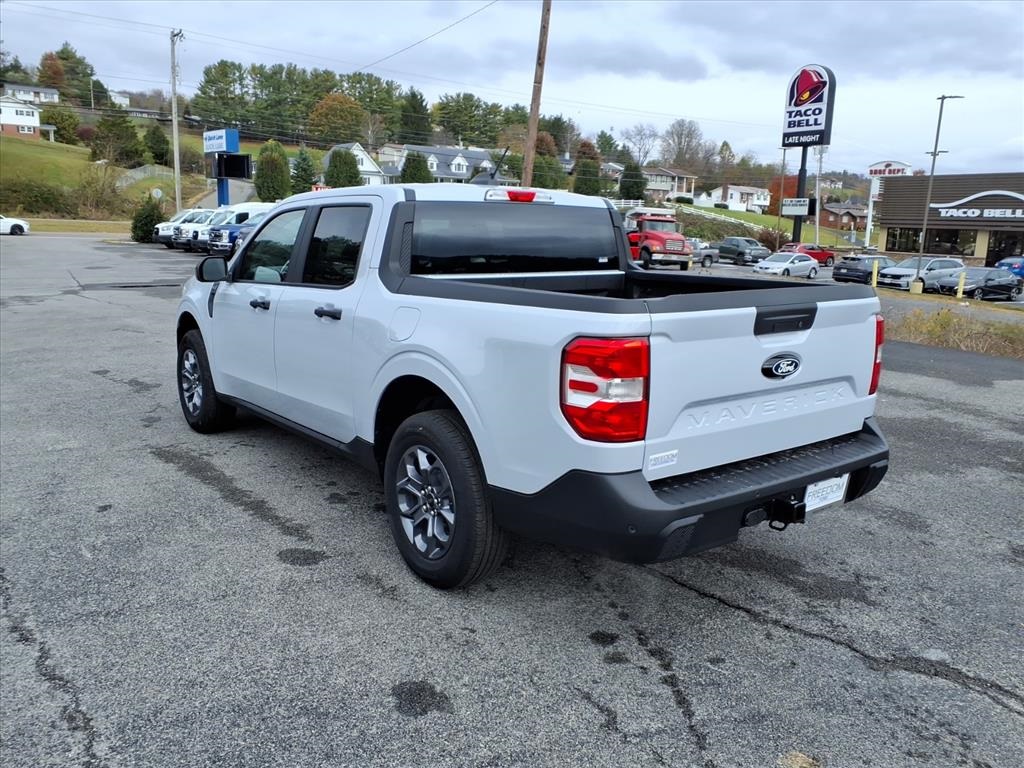 2025 Ford Maverick XLT photo 3