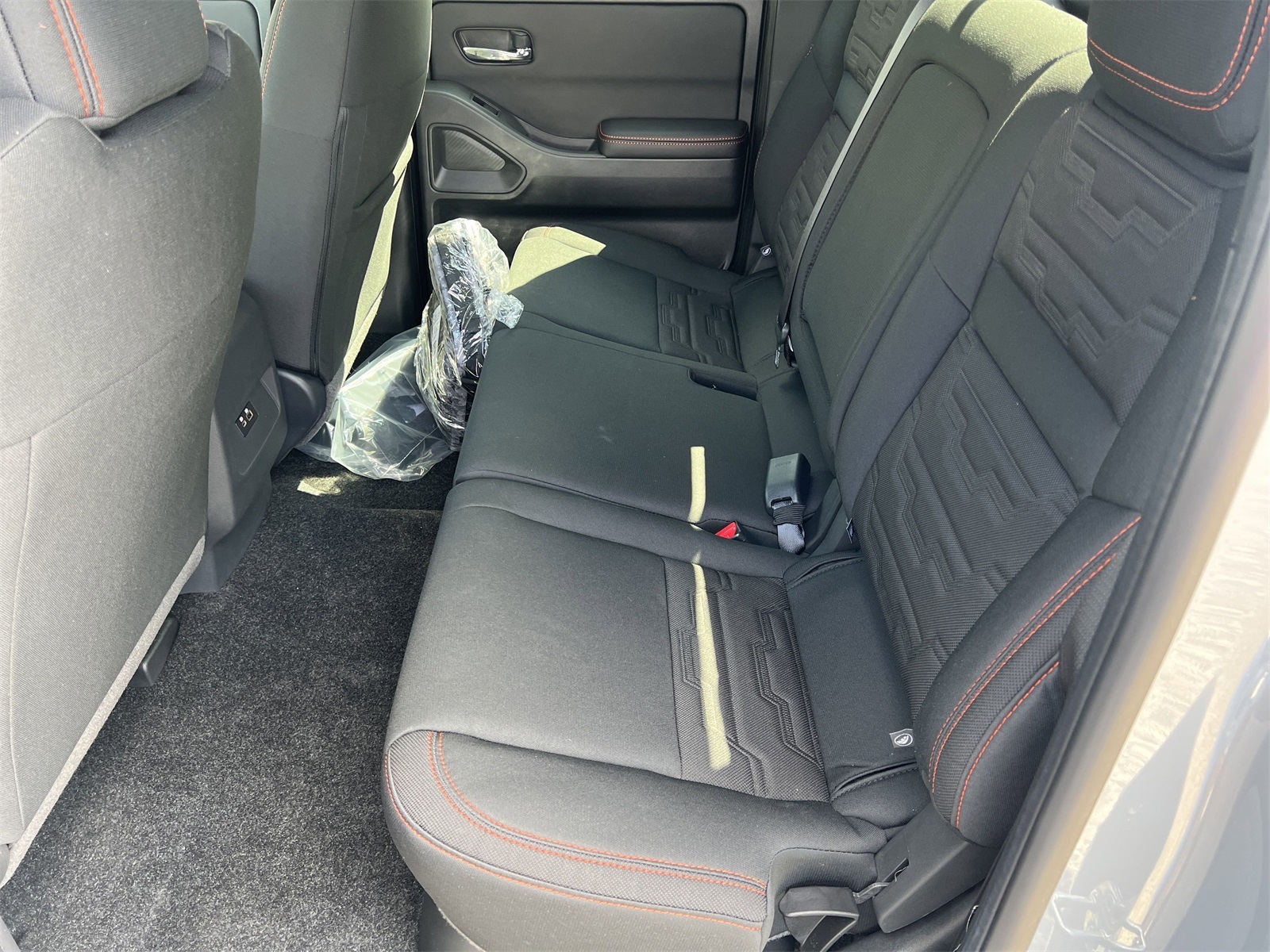 2025 Nissan Frontier PRO-4X photo 17