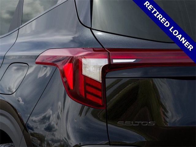 2025 Kia Seltos S photo 4