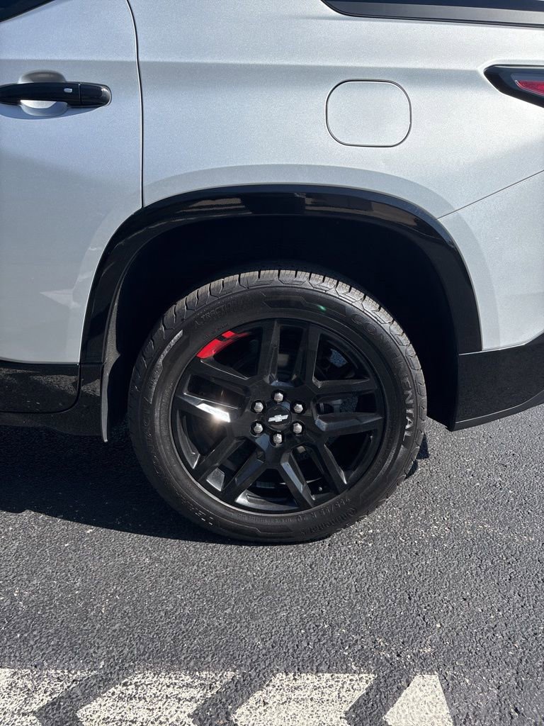 2020 Chevrolet Traverse Premier photo 11