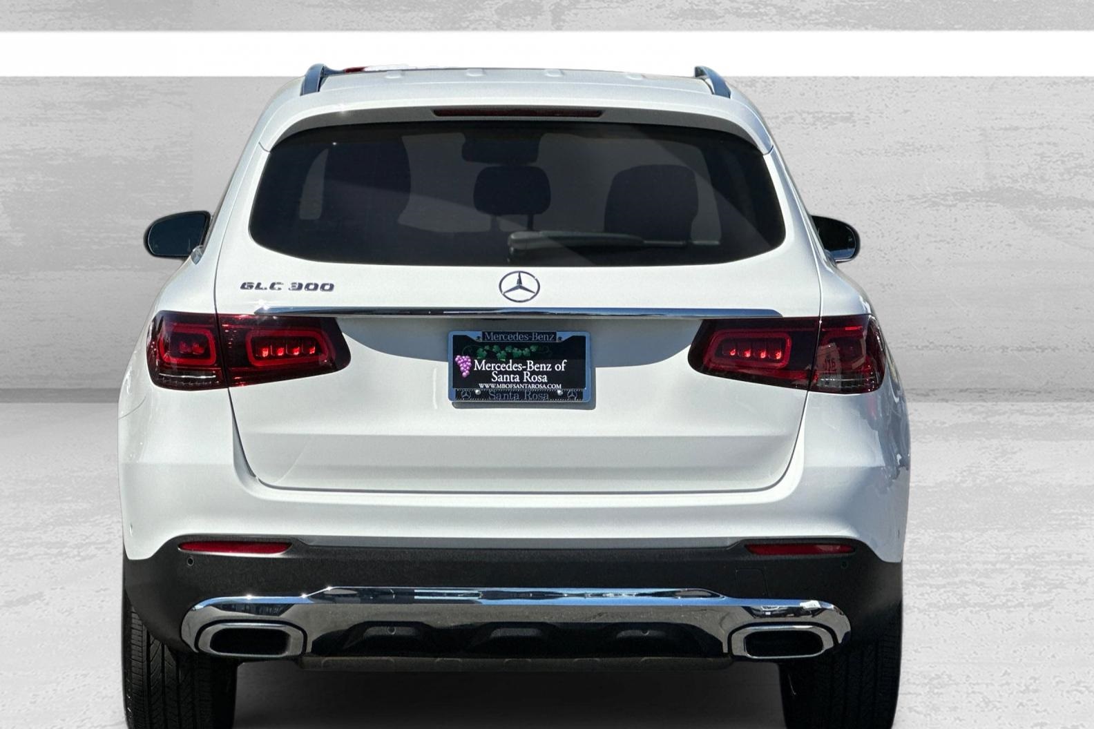2022 Mercedes Benz GLC 300 photo 4