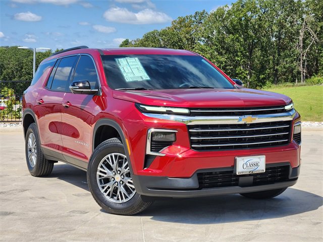 2026 Chevrolet Traverse LT's photo