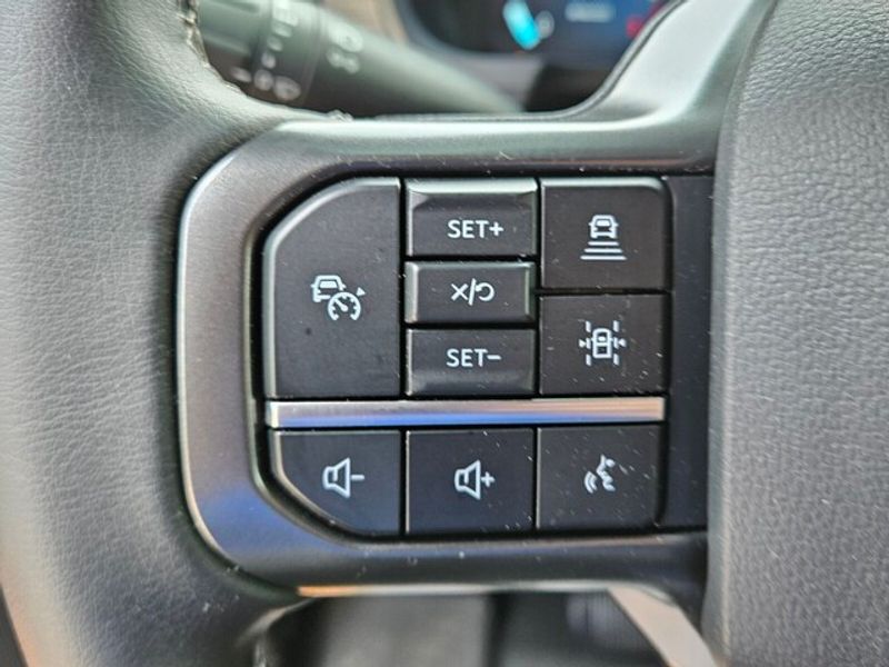 2024 Ford F-150 XLT photo 26