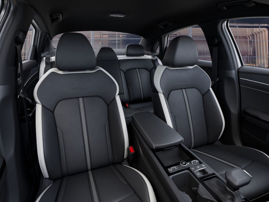2025 Kia K5 GT-Line photo 14