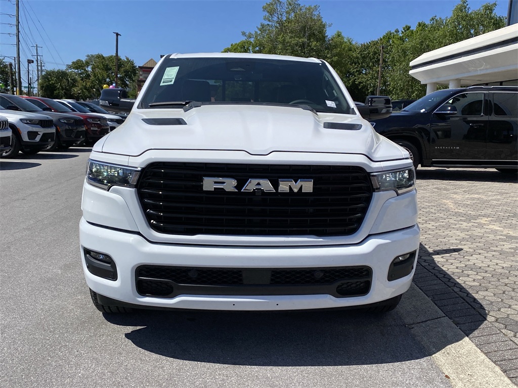 2025 Ram 1500 Laramie photo 3