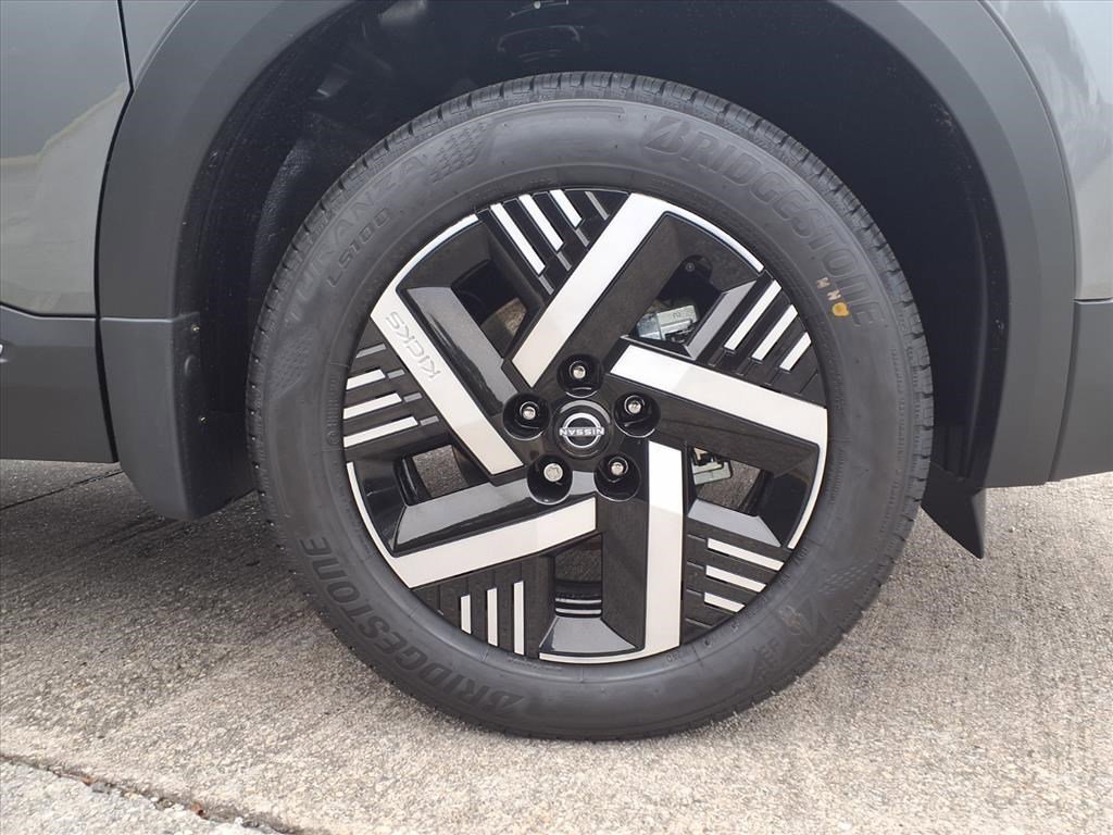 2026 Nissan Kicks SV photo 4