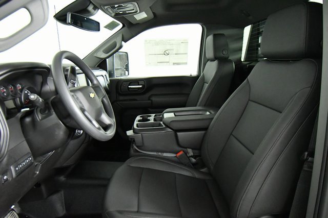 2025 Chevrolet Silverado 3500HD Work Truck photo 4