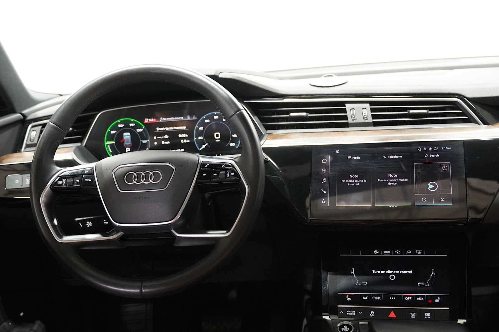 2021 Audi e-tron Premium photo 22