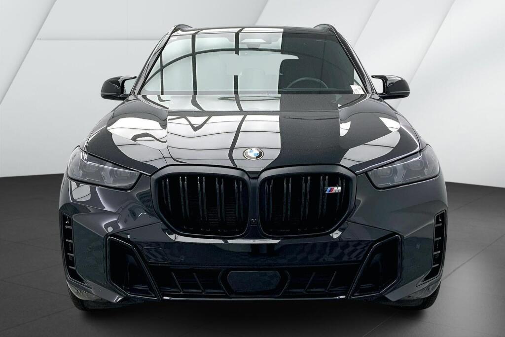 2025 Bmw X5 M60i photo 2