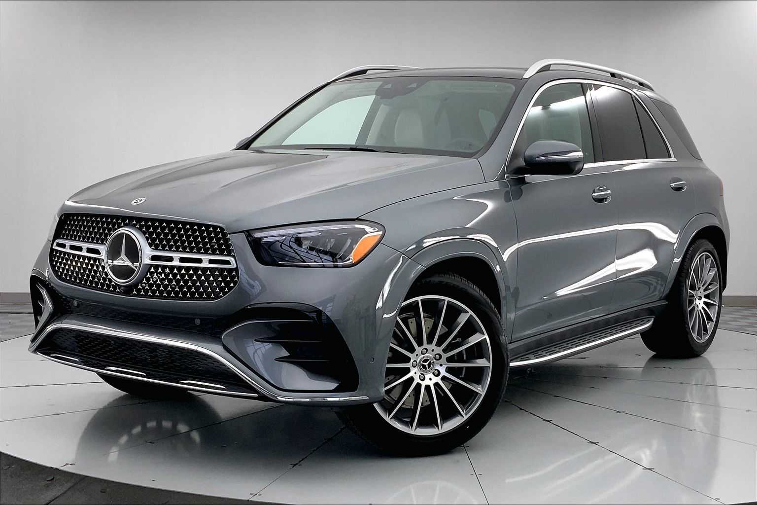 2026 Mercedes-Benz GLE GLE450's photo