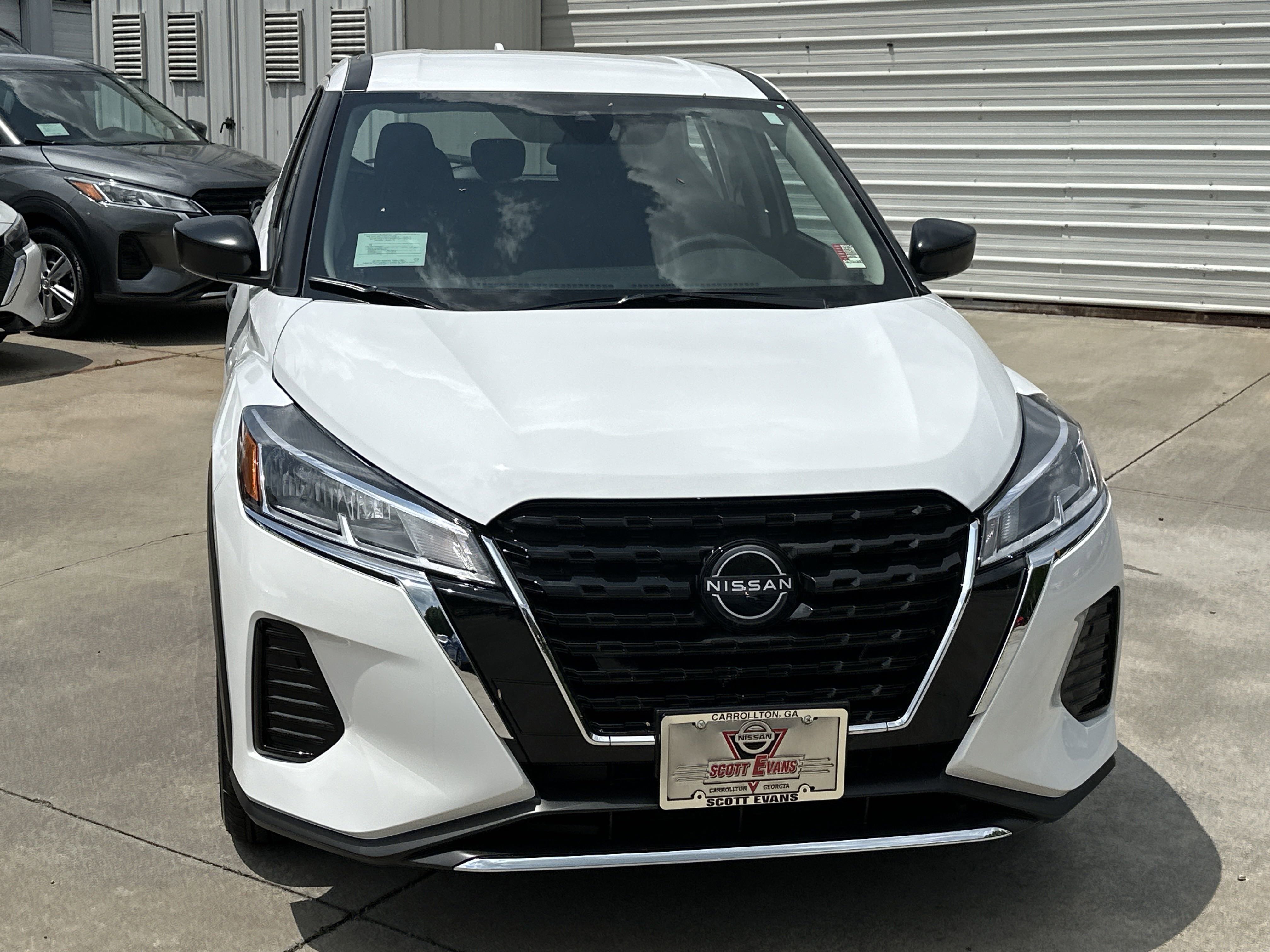 2025 Nissan Kicks Play S photo 3
