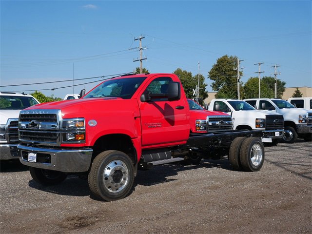 2024 Chevrolet Silverado 5500HD Work Truck photo 2