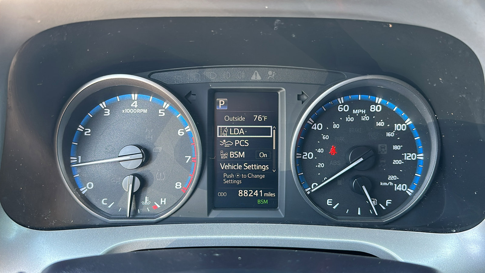 2018 Toyota RAV4 XLE photo 15