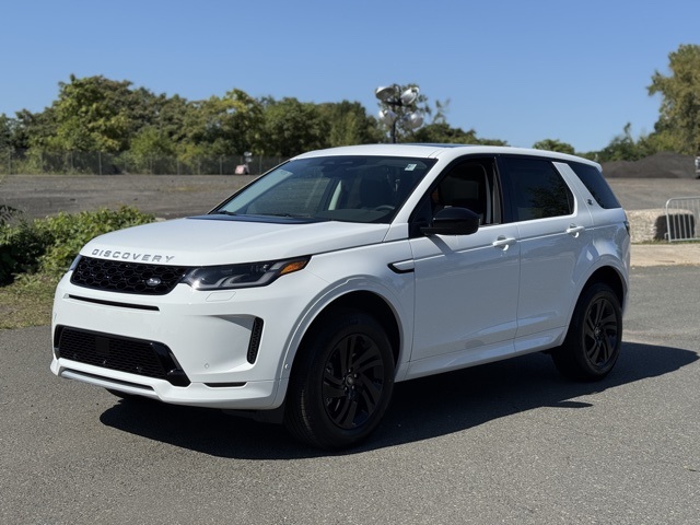 2025 Land Rover Discovery Sport S's photo