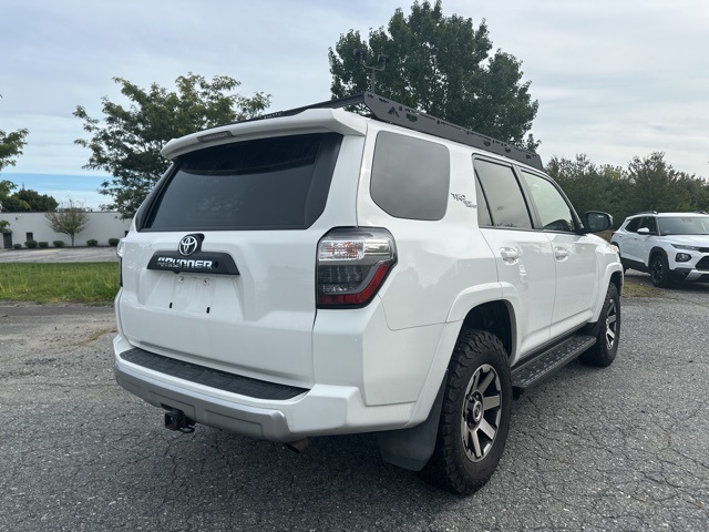 2018 Toyota 4Runner TRD Off-Road photo 3