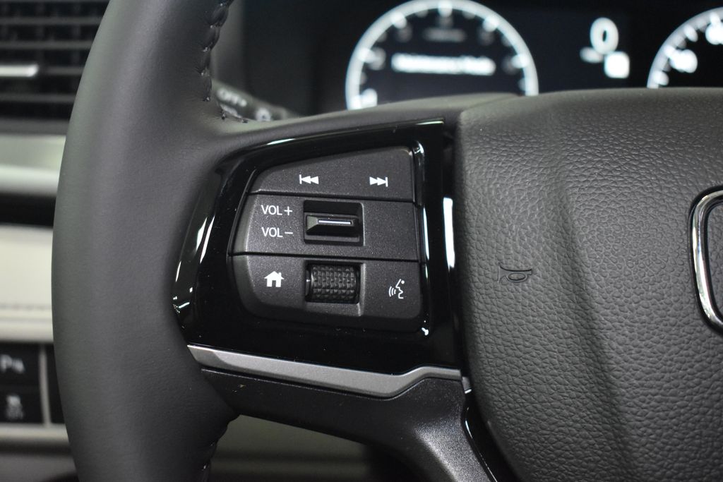 2026 Honda Odyssey Touring photo 16