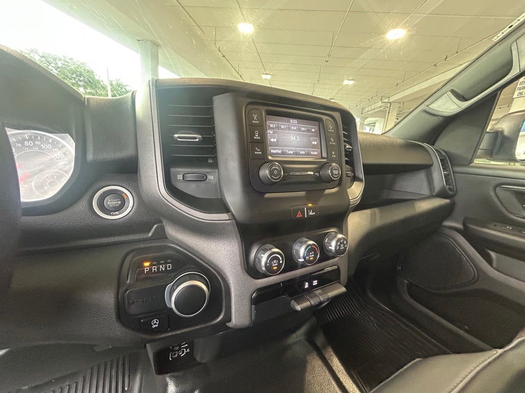 2022 Ram 1500 Tradesman photo 10