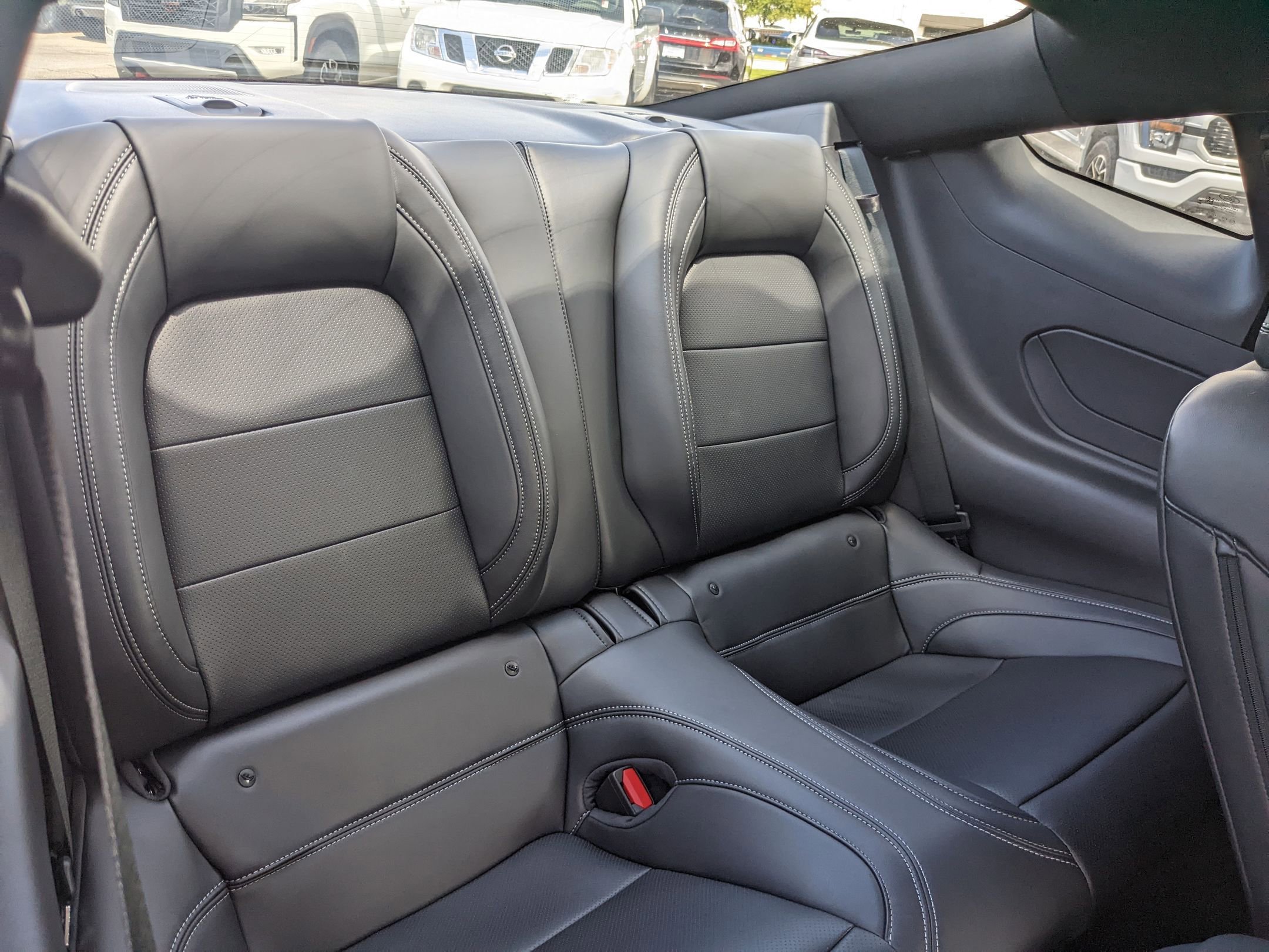 2025 Ford Mustang EcoBoost Premium photo 26
