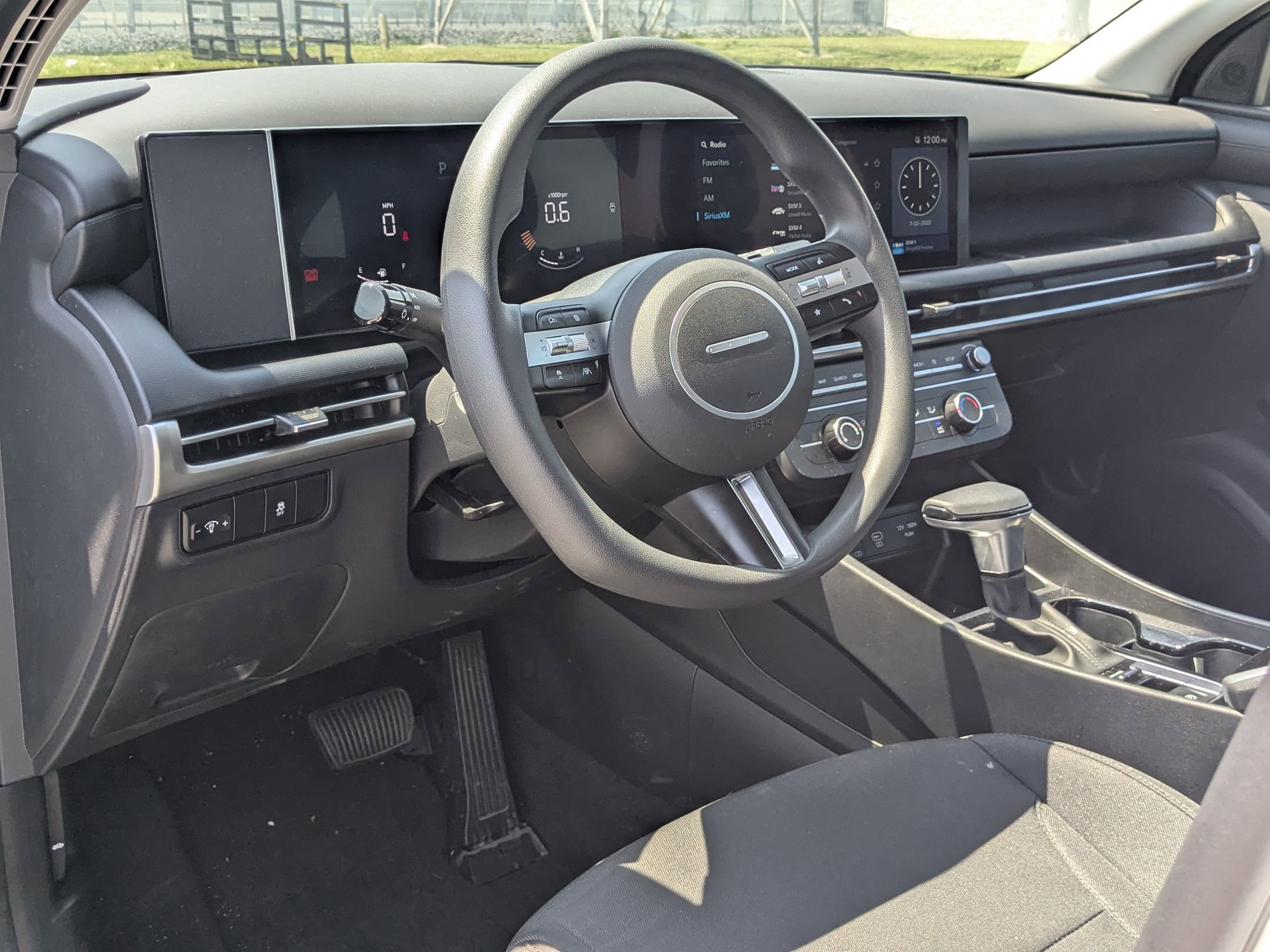 2025 Hyundai Tucson SE photo 4