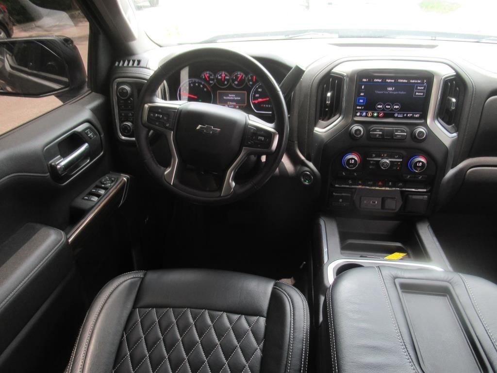 2022 Chevrolet Silverado 1500 RST photo 14