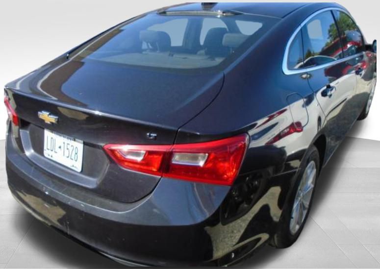 2023 Chevrolet Malibu 1LT photo 2