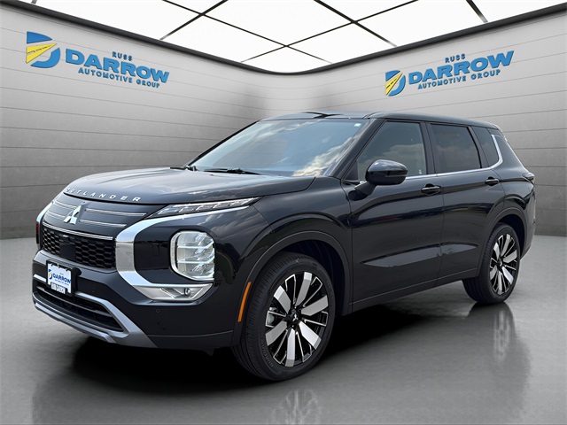 2025 Mitsubishi Outlander SE's photo