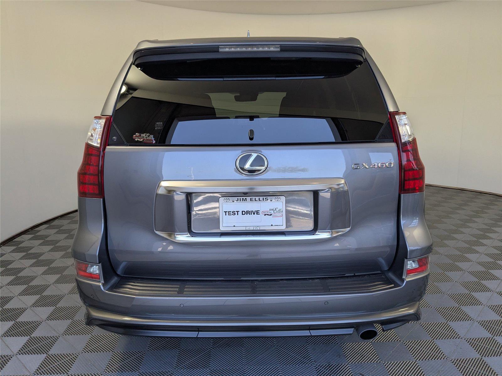 2022 Lexus GX 460 Luxury photo 23