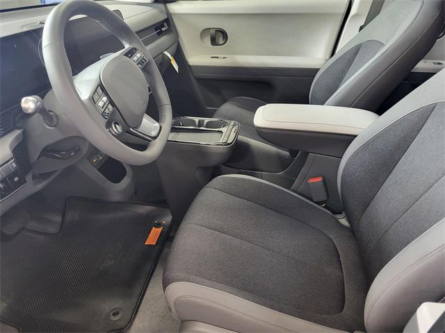 2025 Hyundai Ioniq 5 SE photo 12