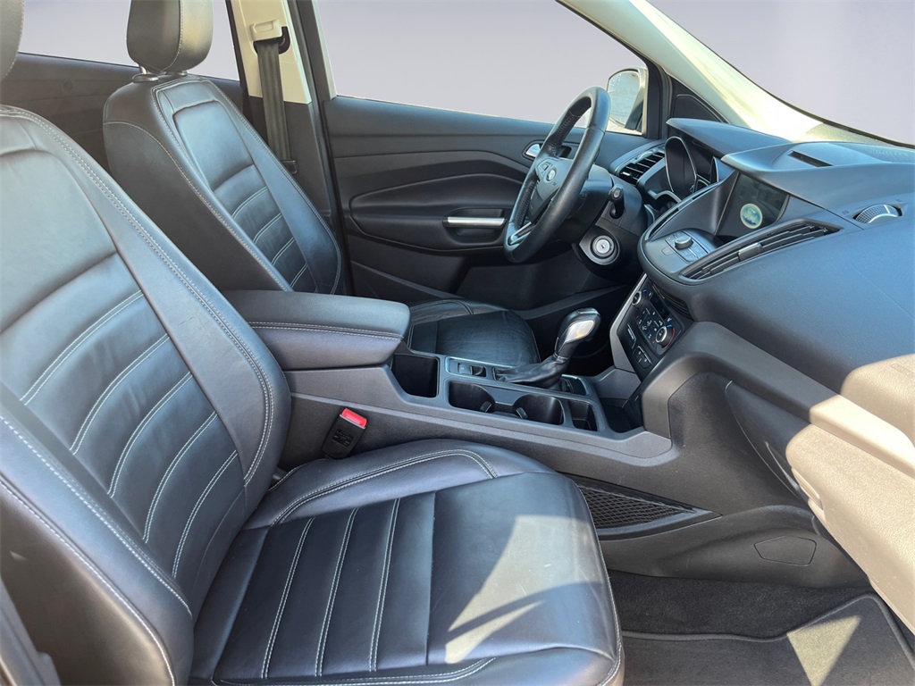 2018 Ford Escape SEL photo 17