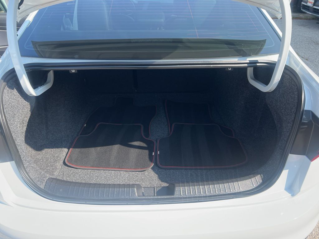 2025 Volkswagen Jetta GLI 2.0T Autobahn photo 9