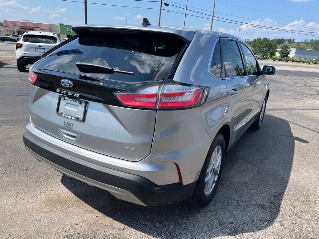 2024 Ford Edge SEL photo 4